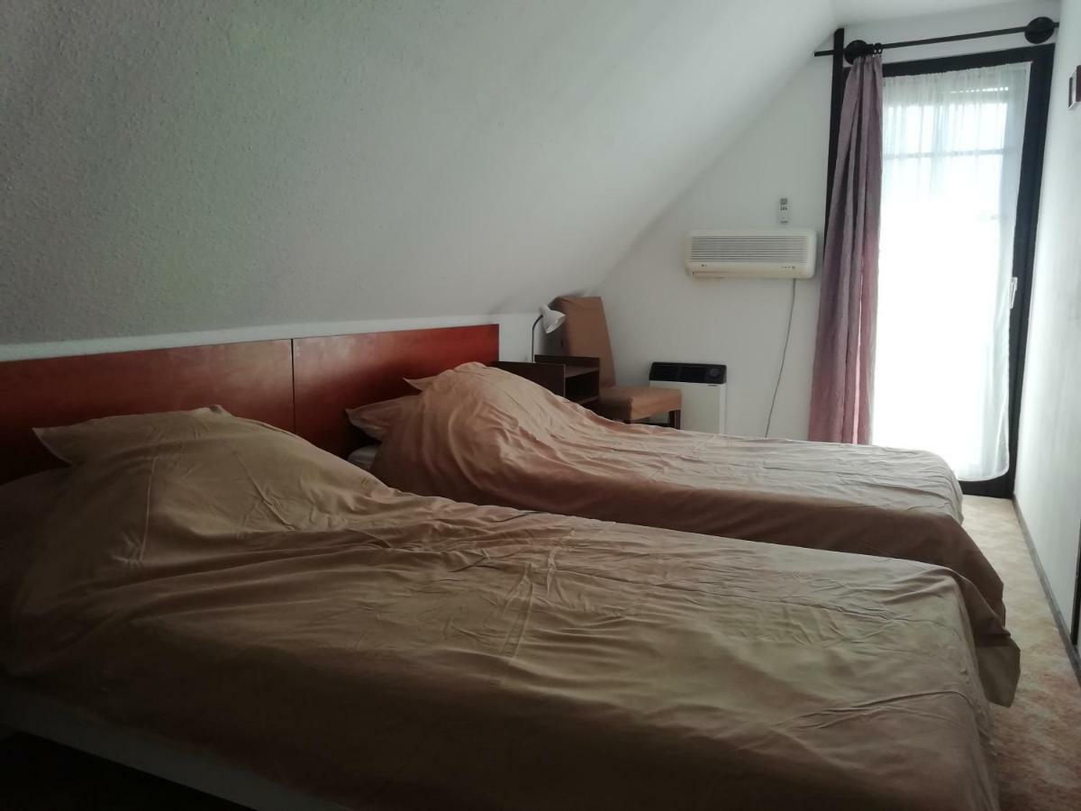 Karesz Nyaralohaz Villa Zalakaros Eksteriør bilde